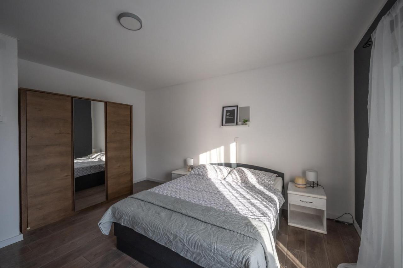 Hedonist Apartment Šibenik Exterior foto